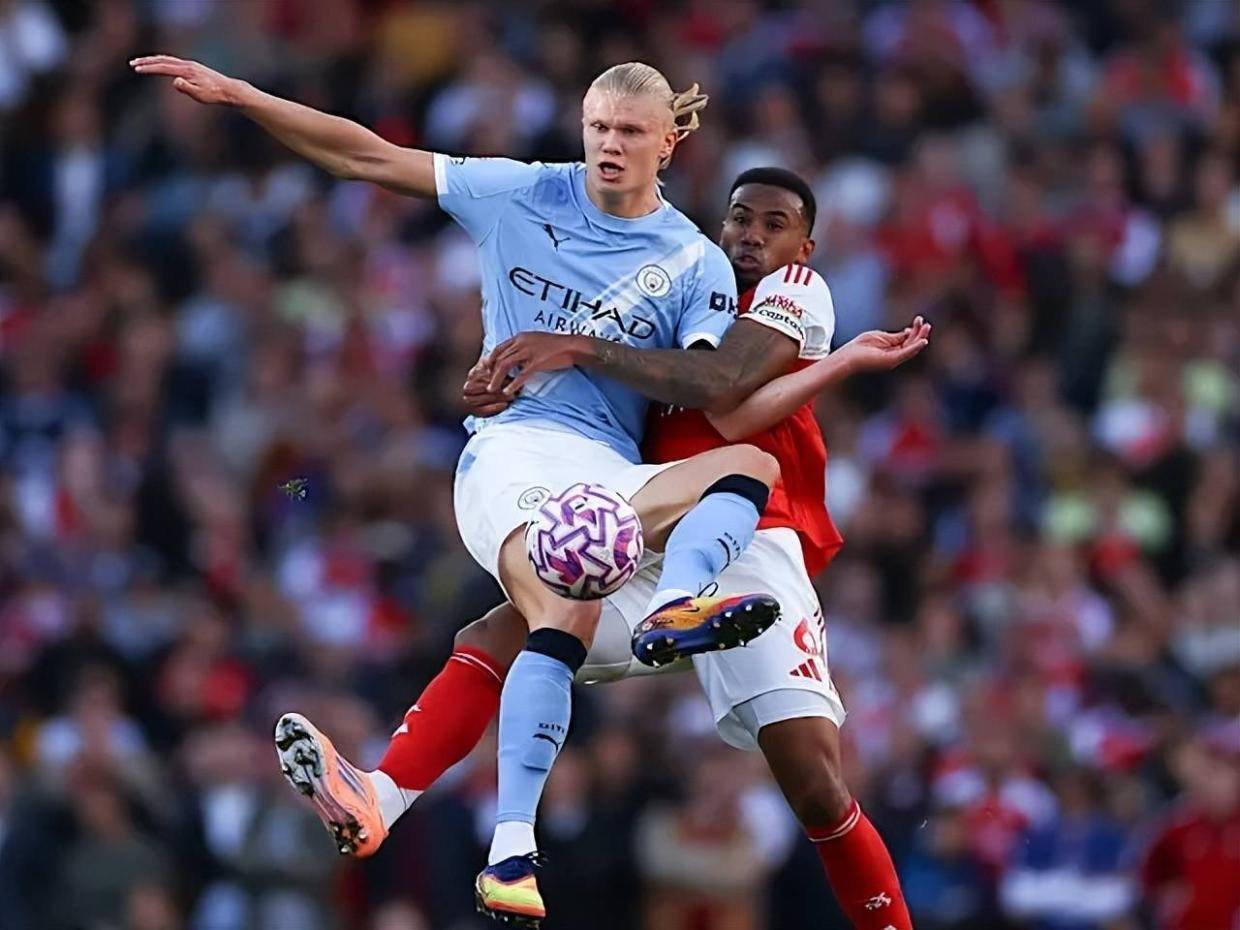 回顾阿森纳战平曼城的三大现象，瓜迪奥拉摆大巴实属无奈